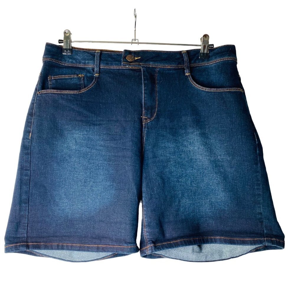 Thorn Jean Shorts Women‎ Sz 14 Blue Medium Wash Denim Curvy Fit 7” Inseam